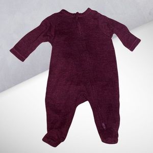 Burgundy sleep n play